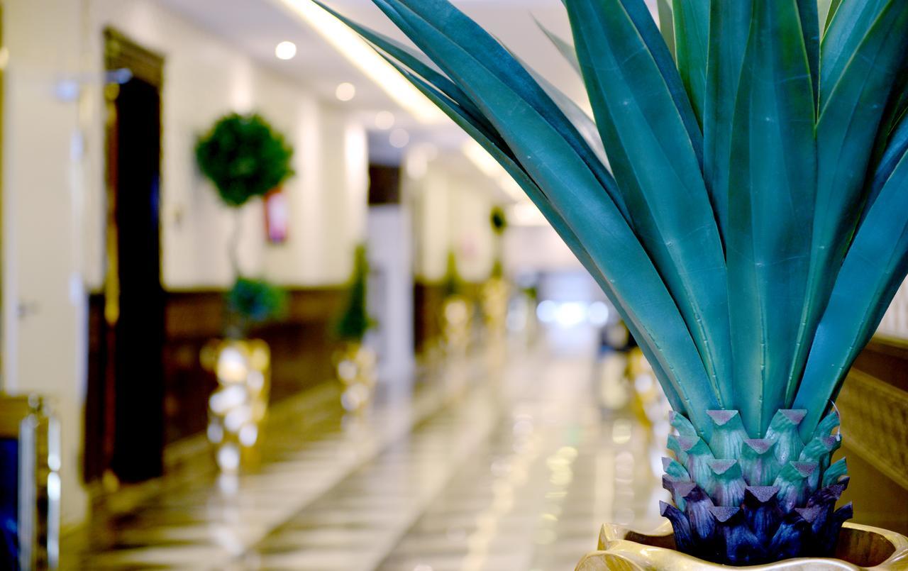 Marina Hotel 雷伊斯 外观 照片